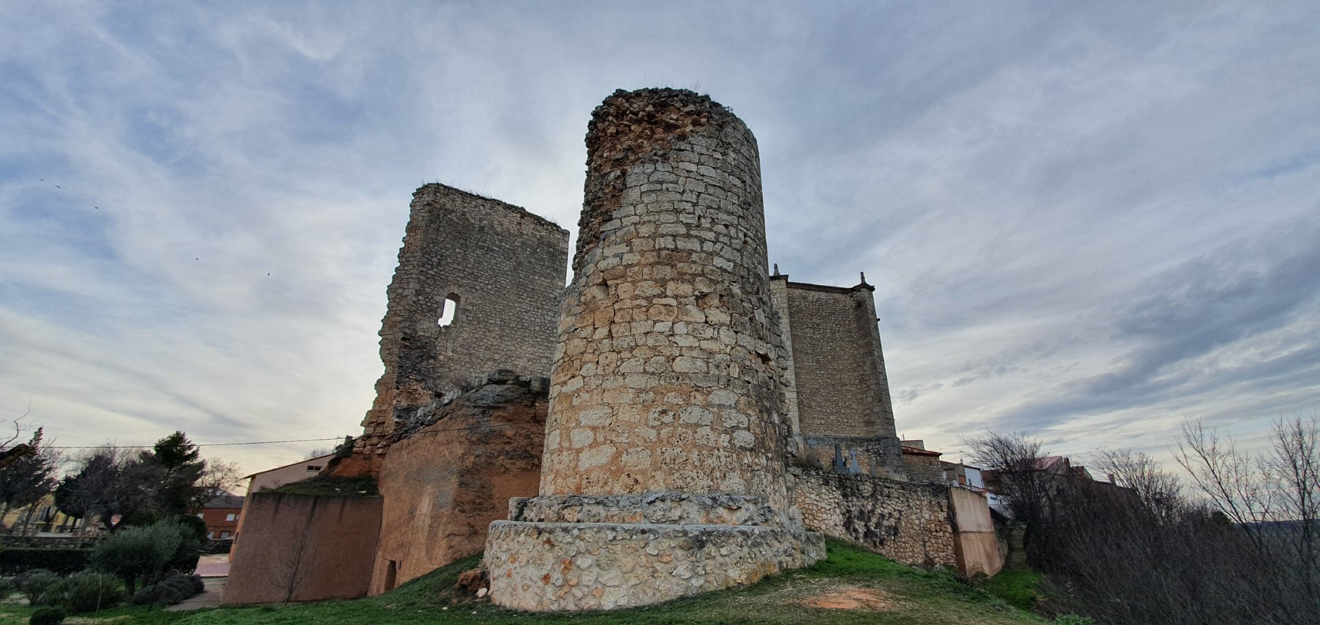 Castillo Valfermoso